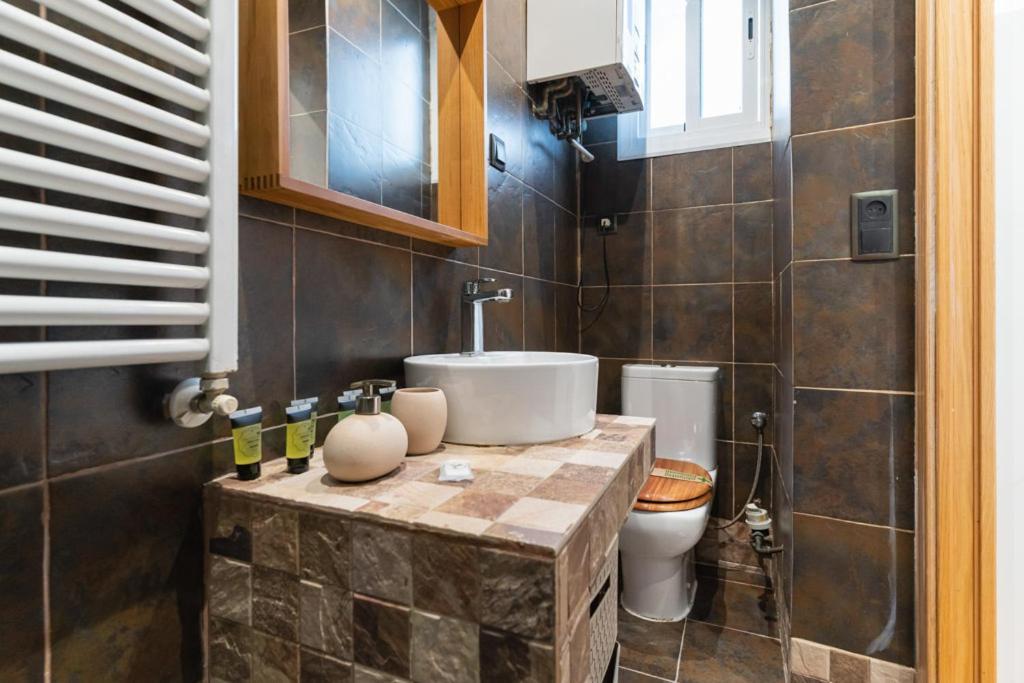 Cozy Renovated -2bedrooms 1bathroom-malasana Appartement